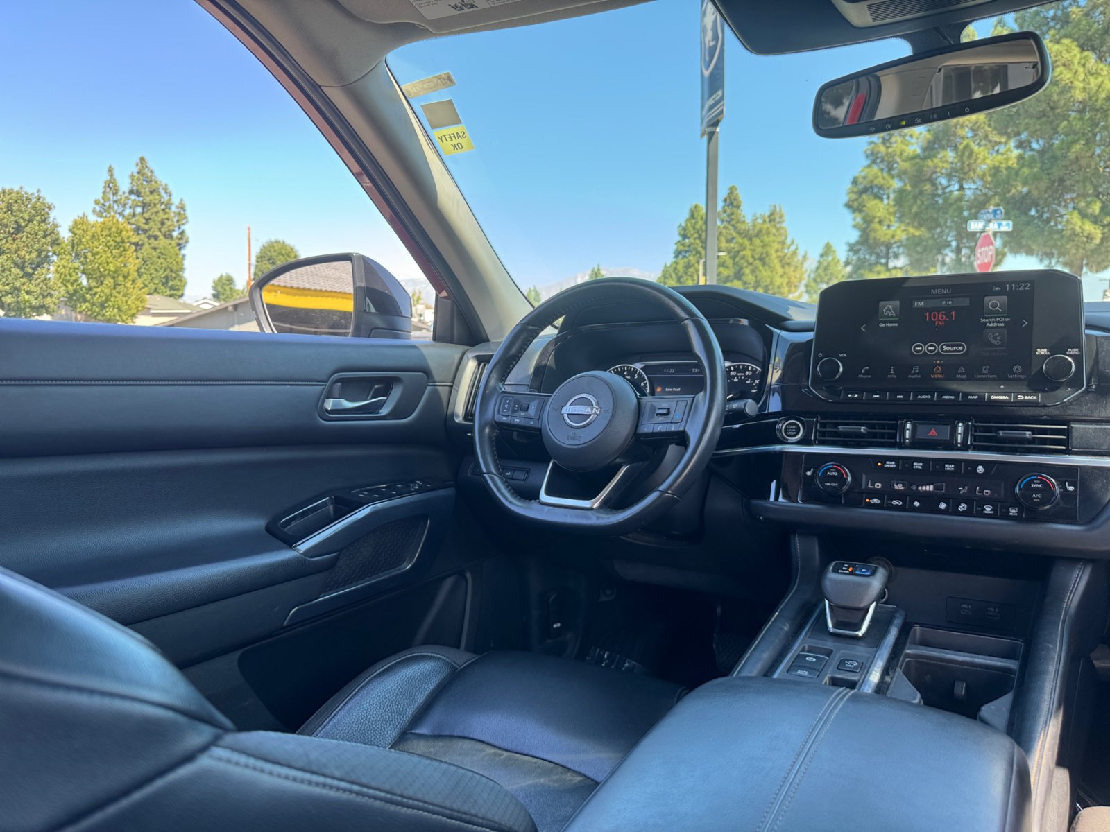 Used 2022 Nissan Pathfinder SL FWD image 21
