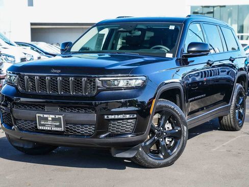 Used 2023 Jeep Grand Cherokee L Limited w/ Black Appearance Package image 1