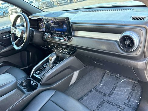 Used 2024 Chevrolet Colorado LT w/ LT Convenience Package III image 20