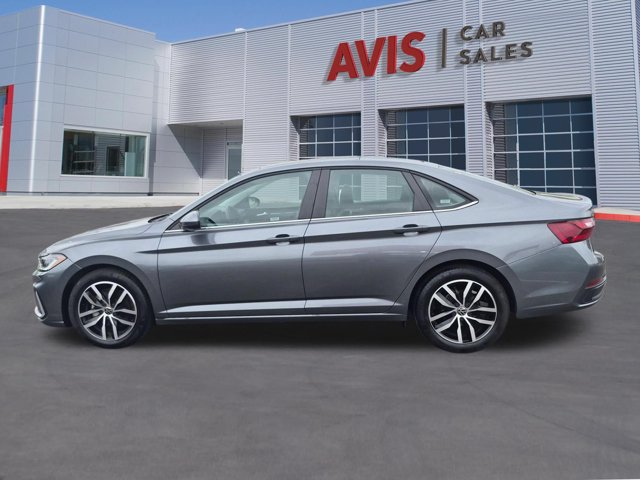 Used 2026 Volkswagen Jetta SE FWD image 10