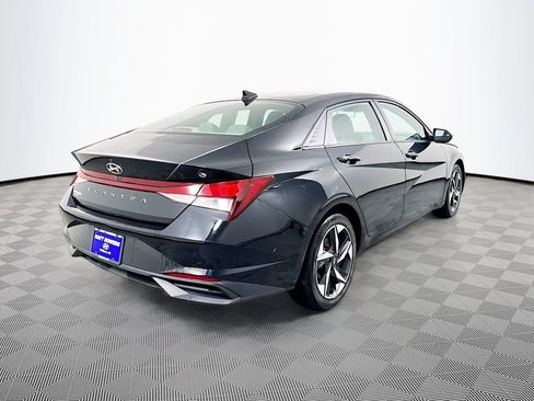 Used 2023 Hyundai Elantra SEL w/ Convenience Package image 5