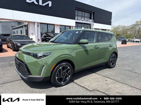 Used 2023 Kia Soul EX FWD image 1