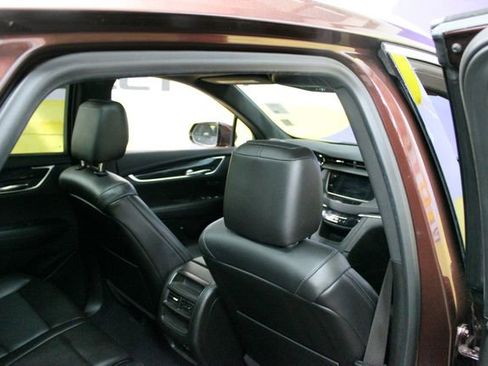 Used 2022 Cadillac XT5 Premium Luxury AWD/4WD image 10