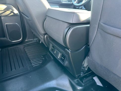 Used 2024 Chevrolet Silverado 3500 LT w/ Convenience Package image 29