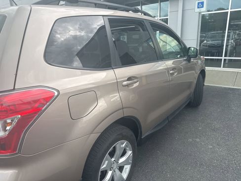Used 2015 Subaru Forester 2.5i Premium w/ All-Weather Package AWD/4WD image 4