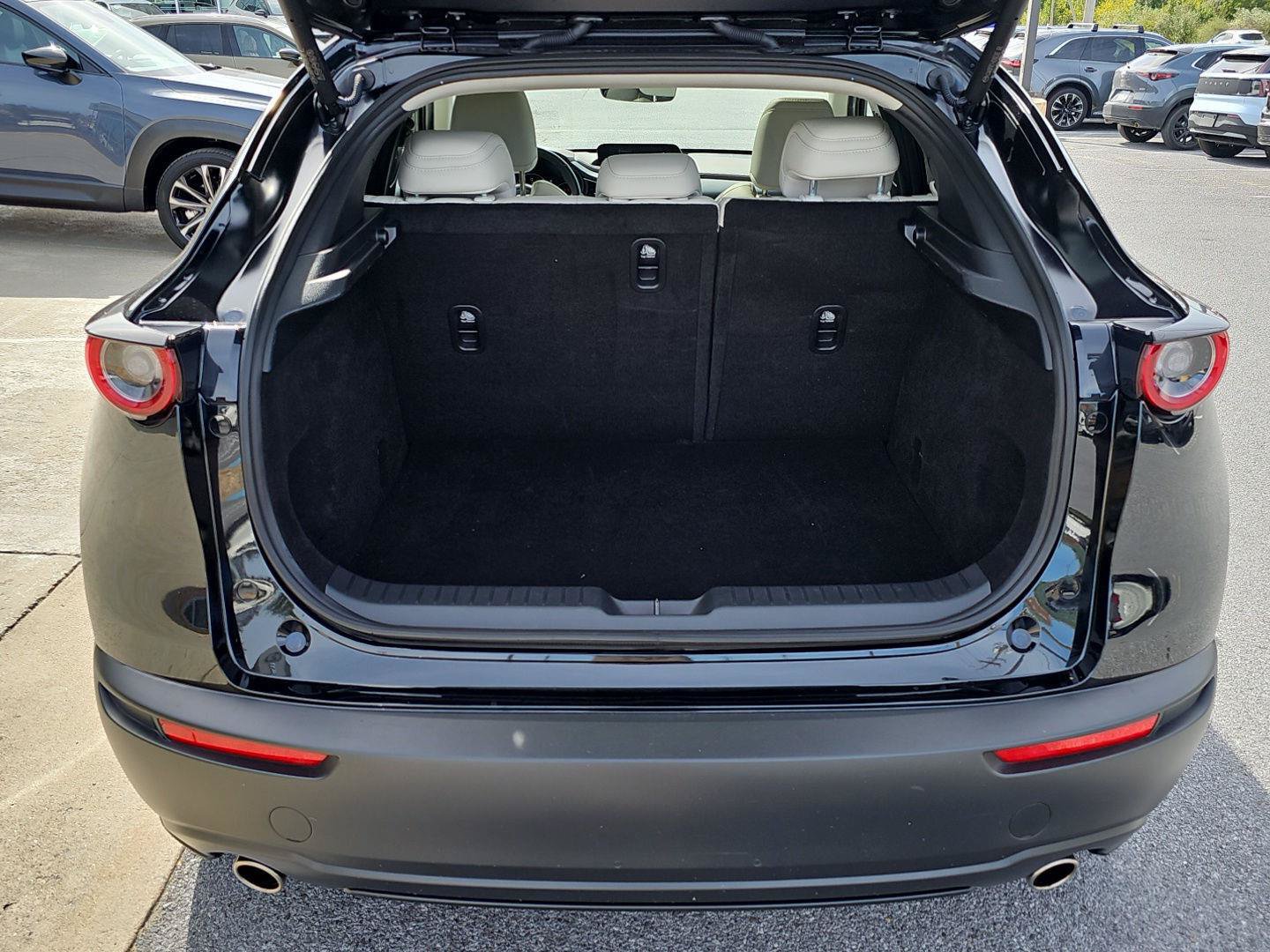 Used 2025 MAZDA CX-30 AWD 2.5 S w/ Premium Package image 23