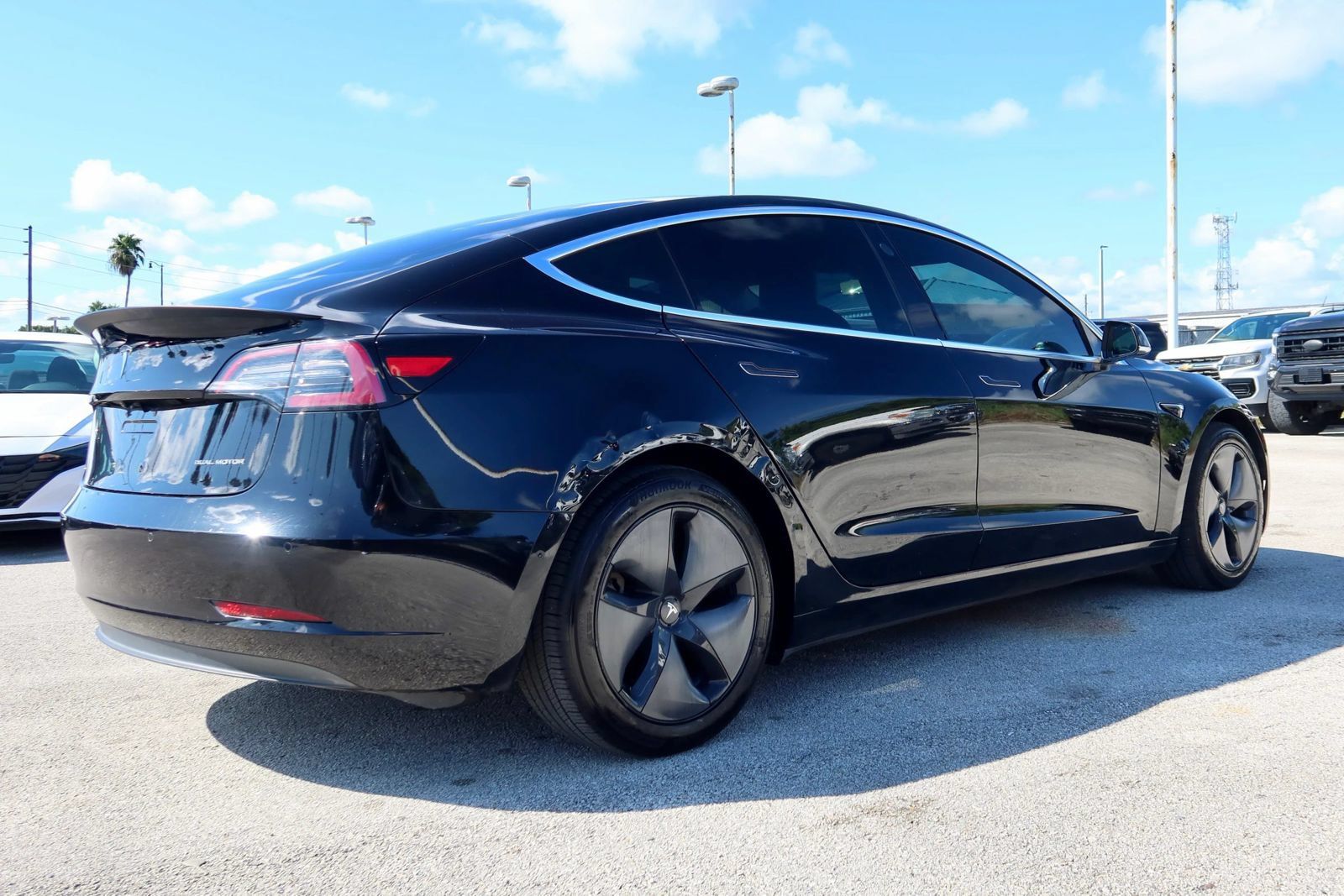 Used 2018 Tesla Model 3 Long Range AWD/4WD image 2