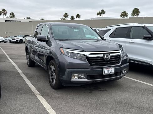 Used 2018 Honda Ridgeline RTL-E image 2