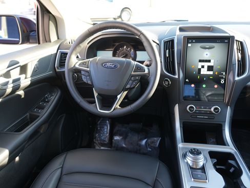 Used 2024 Ford Edge SEL w/ Convenience Package image 23