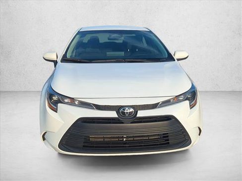 Certified 2024 Toyota Corolla LE FWD image 2