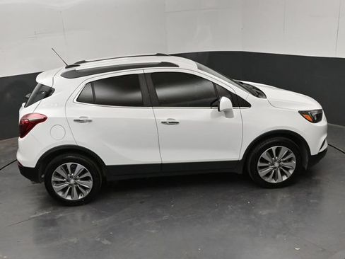 Used 2020 Buick Encore Preferred FWD image 24