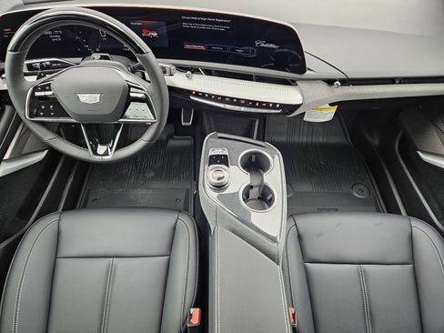 New 2026 Cadillac Optiq Luxury 1 RWD image 19