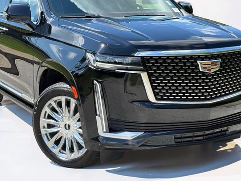 Certified 2024 Cadillac Escalade Premium Luxury w/ Performance Package AWD/4WD image 10