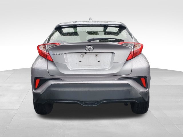 Used 2019 Toyota C-HR LE FWD image 4