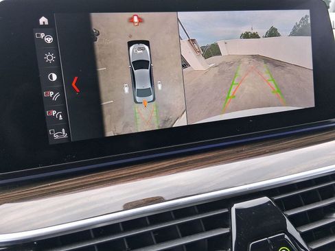 Used 2019 BMW M550i xDrive image 26