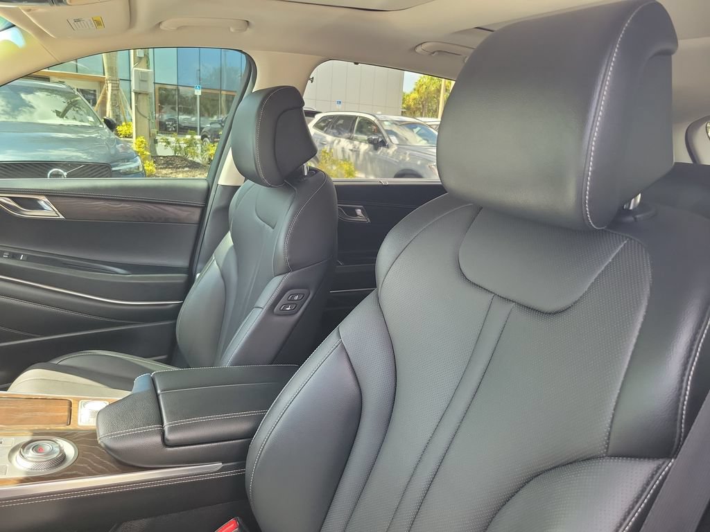 Used 2021 Genesis GV80 2.5T AWD/4WD image 18