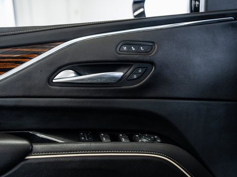 Used 2021 Cadillac Escalade Premium Luxury w/ Driver Assist Tech Package image 29