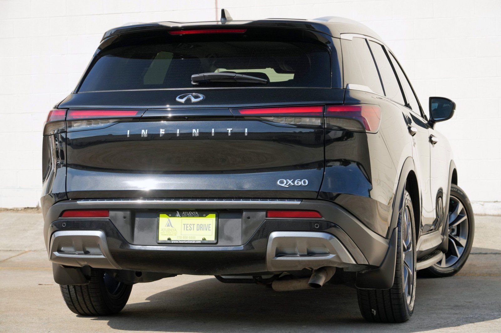 Used 2022 INFINITI QX60 Luxe w/ Performance Audio Package FWD image 4