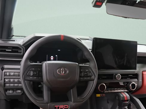 Used 2026 Toyota Tacoma TRD Pro AWD/4WD image 9