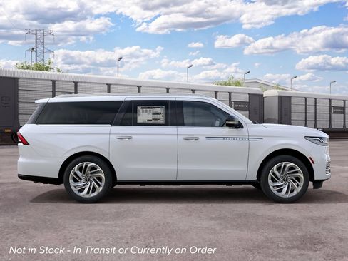 New 2027 Lincoln Navigator L Reserve AWD/4WD image 5