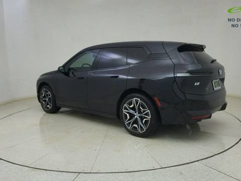 Used 2024 BMW iX xDrive50 w/ Sport Package AWD/4WD image 70