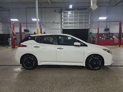 Used 2024 Nissan Leaf SV Plus image 5