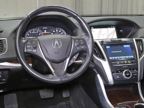 Used 2018 Acura TLX V6 w/ Technology Package image 2