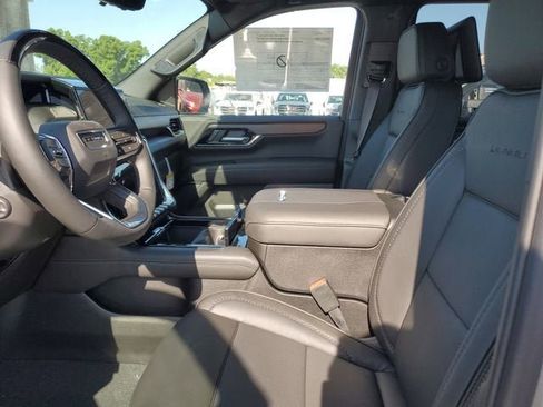 New 2026 GMC Yukon Denali w/ Denali Reserve Package AWD/4WD image 19