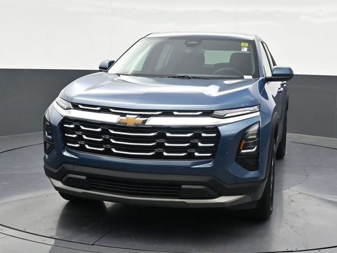 Used 2025 Chevrolet Equinox LT FWD image 9