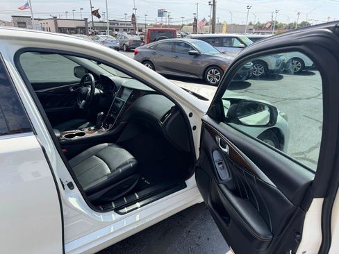 Used 2019 INFINITI Q50 Luxe w/ Essential Package (3.0T Luxe) RWD image 8