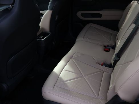 New 2027 Kia Telluride EX FWD image 13