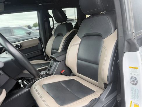 Used 2024 Ford Bronco Wildtrak AWD/4WD image 15