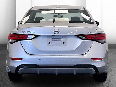 Certified 2021 Nissan Sentra SV image 3