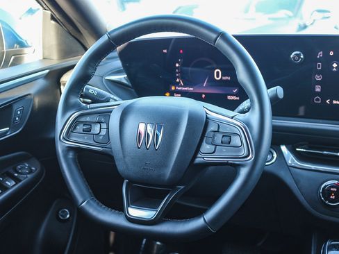 Used 2024 Buick Envista Preferred w/ Convenience I Package image 16