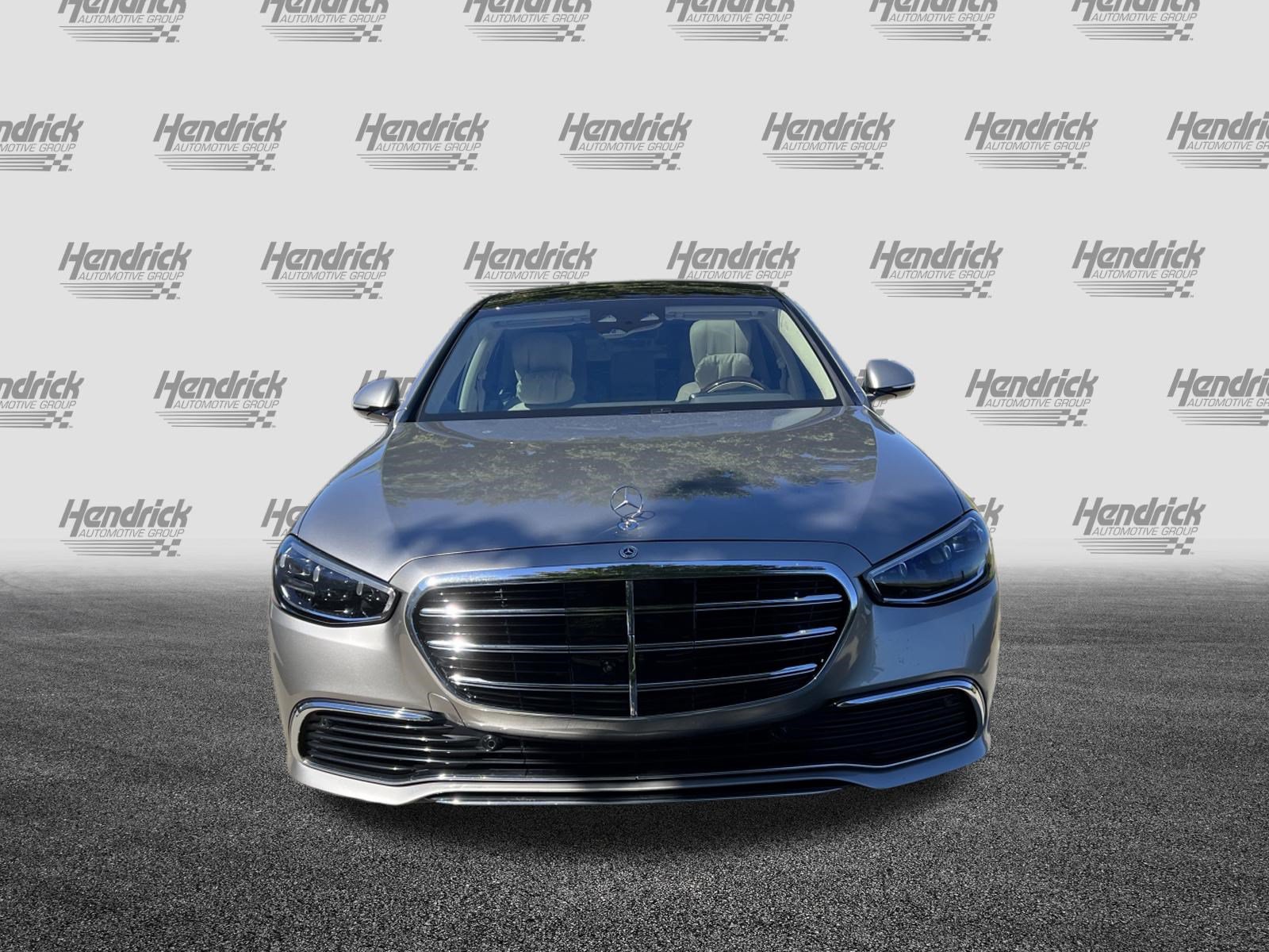 Used 2024 Mercedes-Benz S 580 4MATIC Sedan image 3