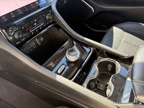 Used 2022 Jeep Grand Cherokee L Limited image 25