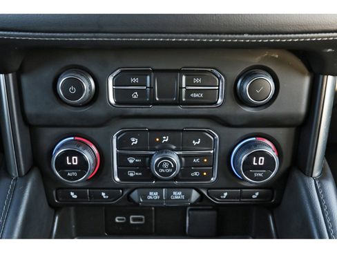 Used 2023 Chevrolet Tahoe LT image 25