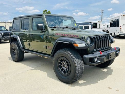 Used 2022 Jeep Wrangler Unlimited Rubicon w/ Xtreme Recon 35" Tire Package AWD/4WD image 2