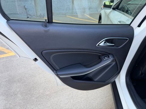 Used 2018 Mercedes-Benz GLA 250 image 21