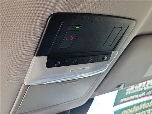 Used 2024 Nissan Pathfinder SV FWD image 19