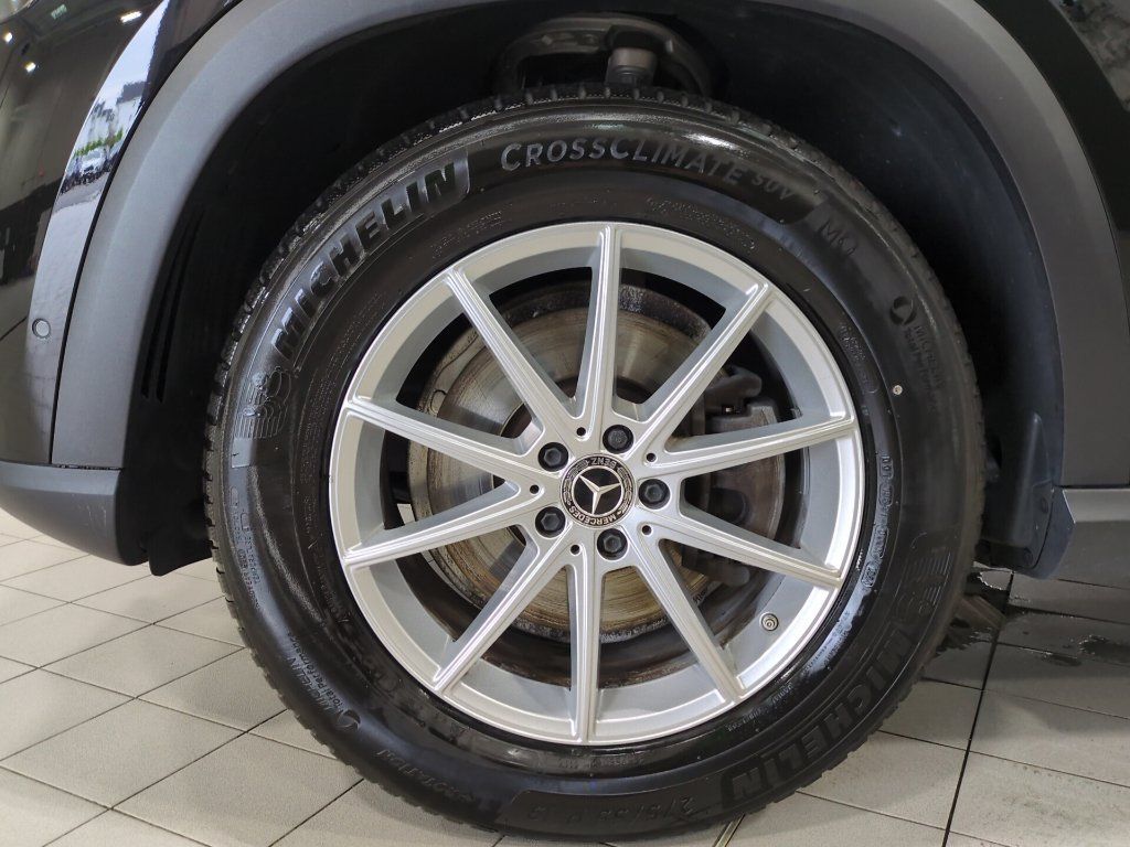 Used 2025 Mercedes-Benz GLE 350 4MATIC image 28