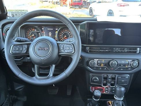 New 2026 Jeep Gladiator Rubicon w/ Technology Group AWD/4WD image 21