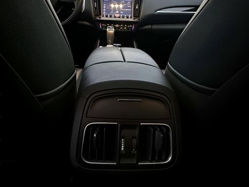 Used 2023 Maserati Levante Modena image 18
