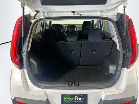 Used 2020 Kia Soul S FWD image 27