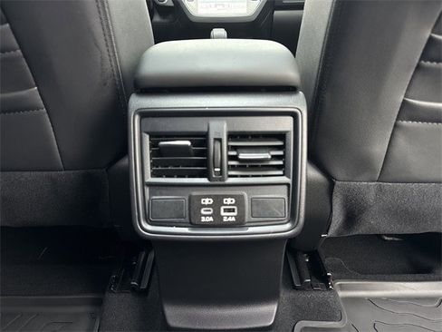 Used 2025 Subaru Forester Premium image 23