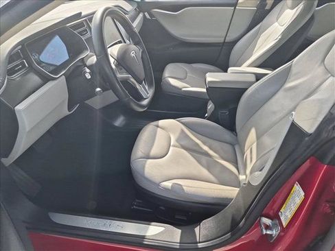 Used 2016 Tesla Model S 70 RWD image 17