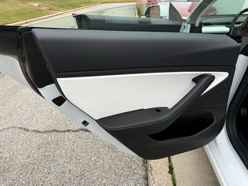 Used 2019 Tesla Model 3 Long Range image 24