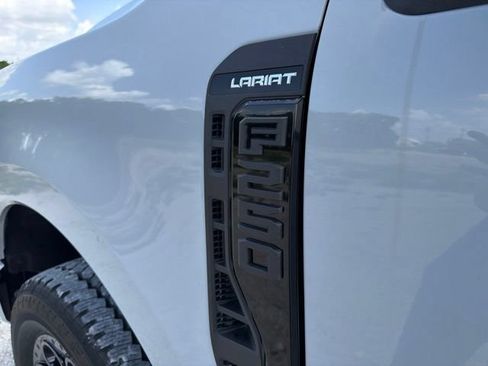 New 2026 Ford F250 Lariat w/ Black Appearance Package AWD/4WD image 18