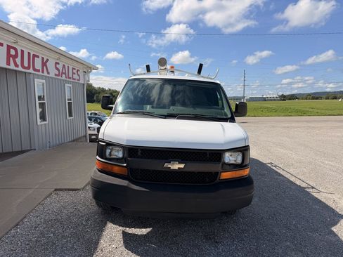 Used 2014 Chevrolet Express 1500 RWD image 5