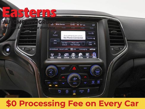 Used 2017 Jeep Grand Cherokee Laredo AWD/4WD image 12